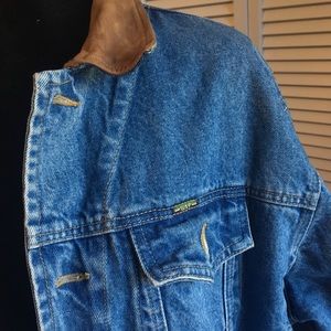 Oversized GAP vintage Jean Jacket (unisex)😻😭